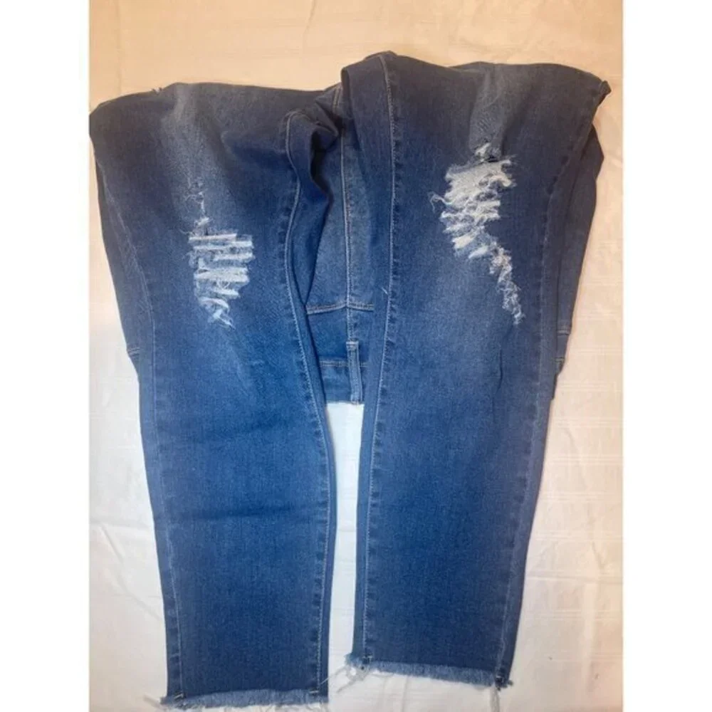 Stuck In A Daydream Ripped Skinny Jeans Medium Wash Size 18‎ RefFNB